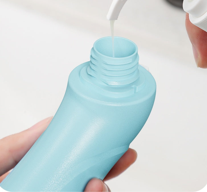 Handheld Pet Bath Brush Grooming and Cleaning Tool for Dogs